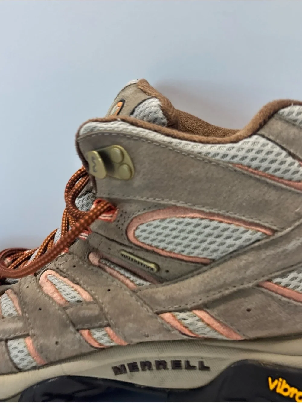 Merrell women’s Taupe and Orange Trail Hiking Boot J06058 size 10